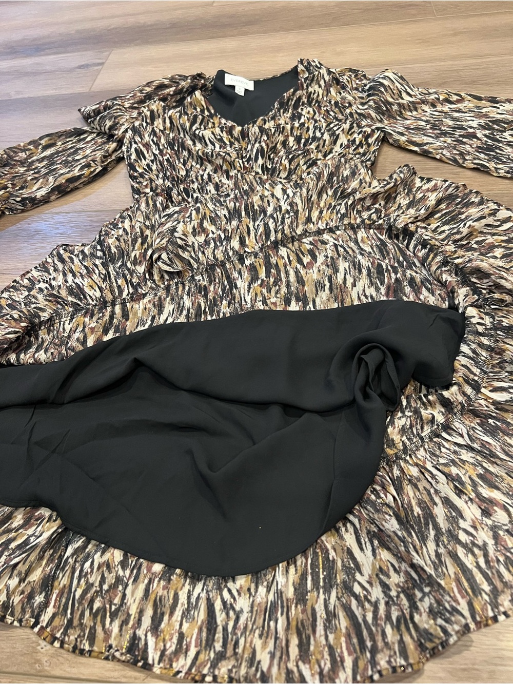 Evereve Long Sleeve Mini Dress Abstract Brushstroke Metallic Tiered Size Small - Picture 10 of 13
